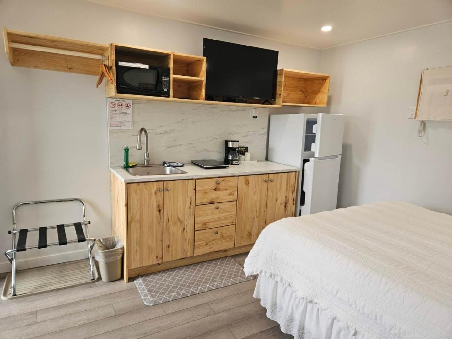 Quest Motel Whitewood Kültér fotó