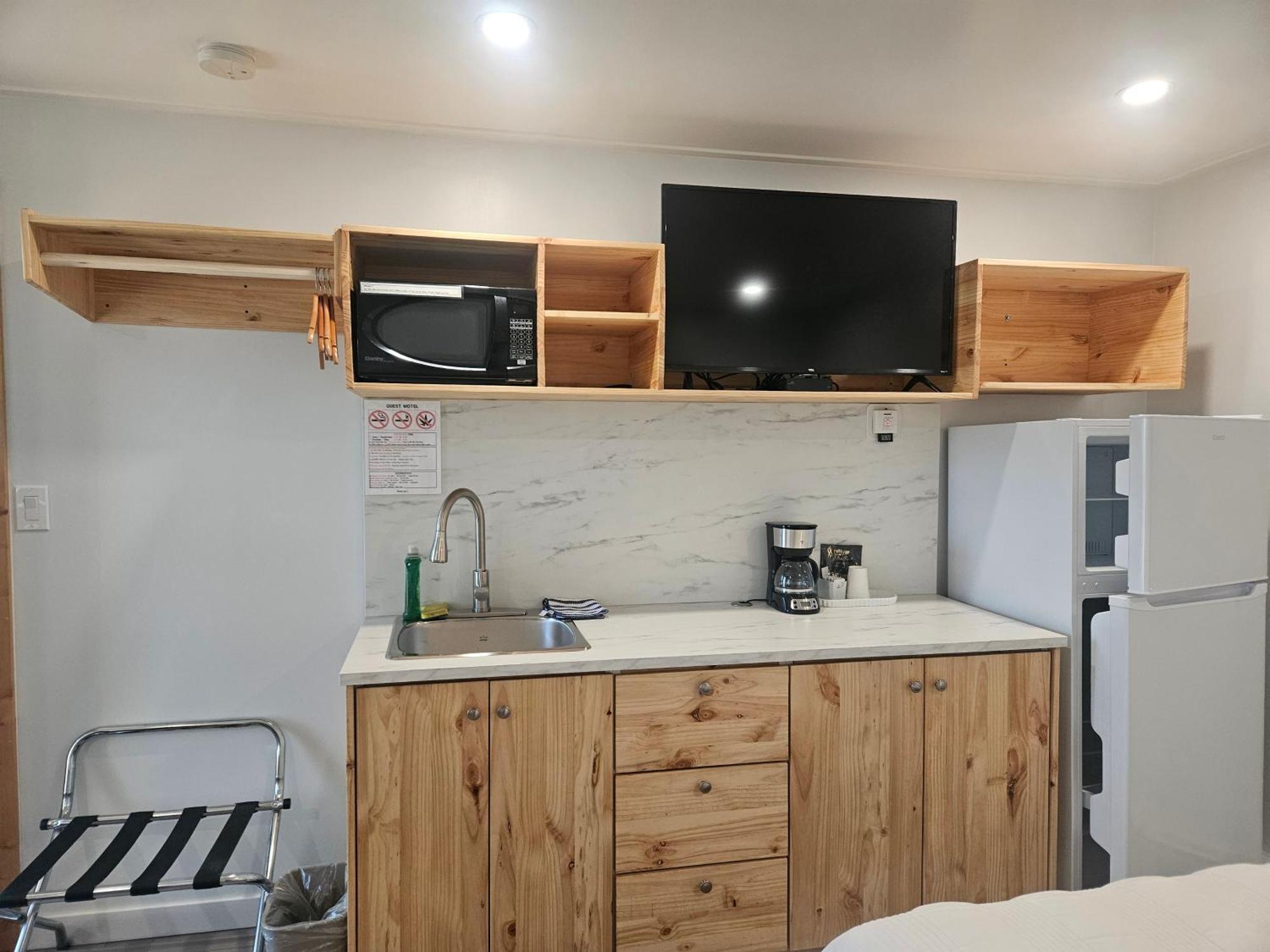 Quest Motel Whitewood Kültér fotó